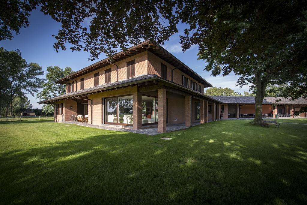 Agriturismo Tenuta "Il Cigno" Villanterio Bagian luar foto