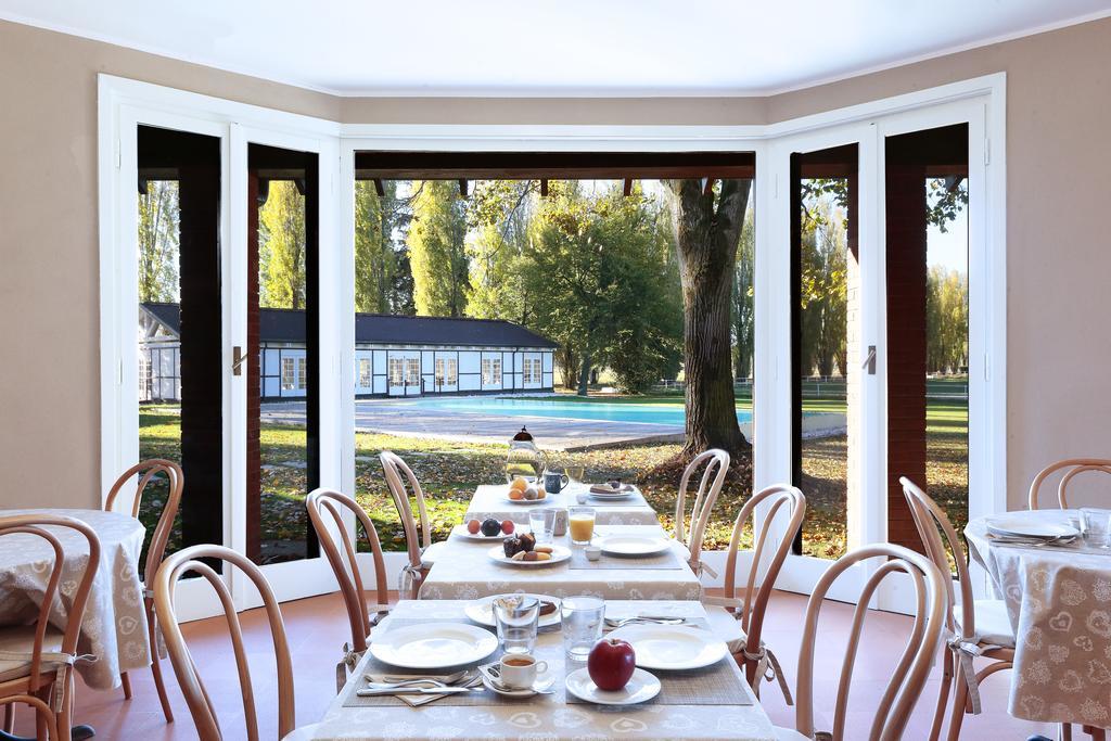 Agriturismo Tenuta "Il Cigno" Villanterio Bagian luar foto