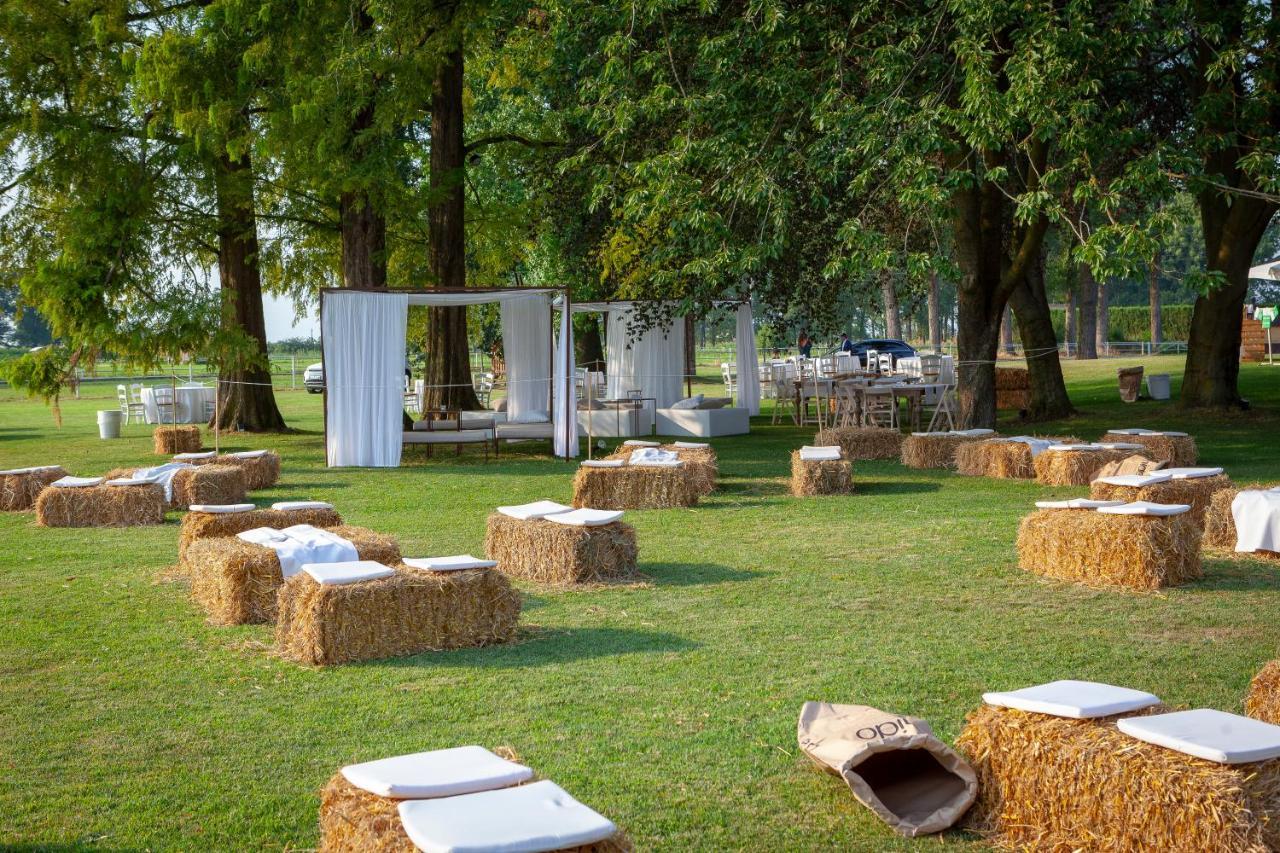 Agriturismo Tenuta "Il Cigno" Villanterio Bagian luar foto